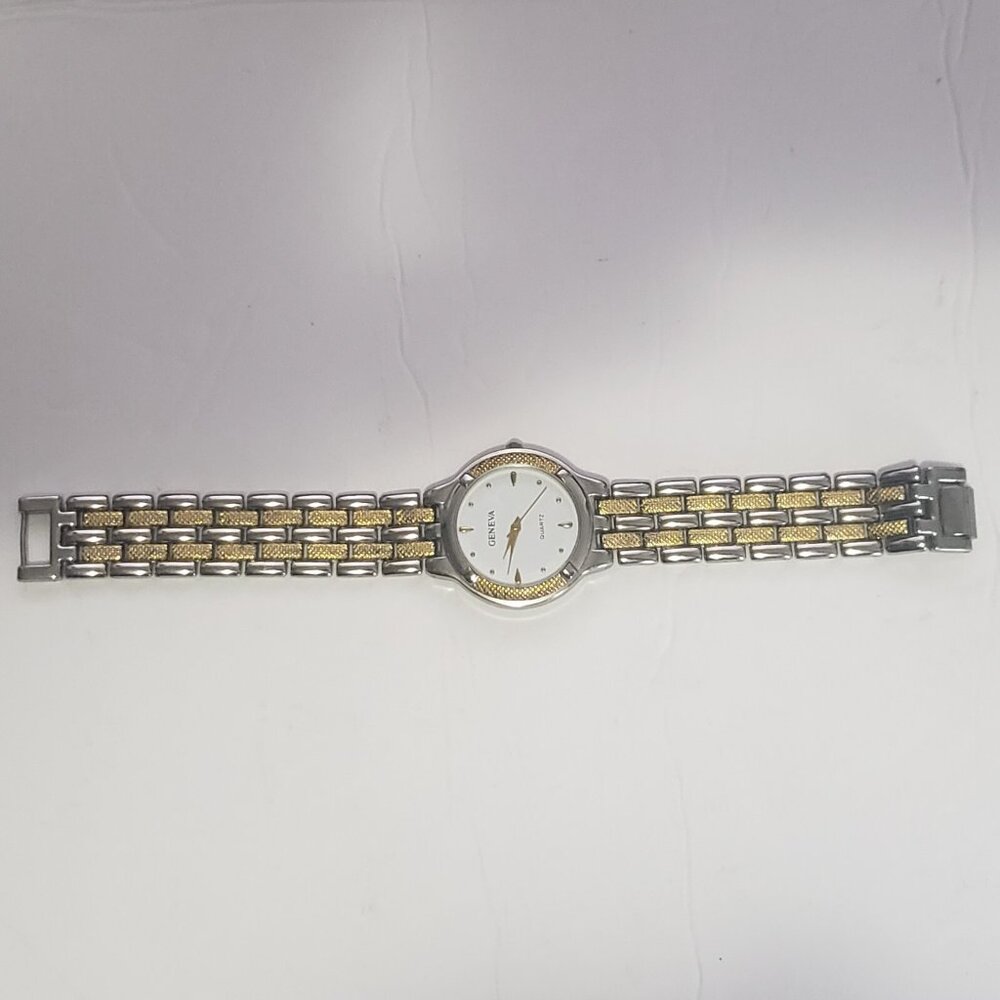 Geneva Watch Women 28mm Quartz Gold Silver Tones White Dial Round Analog Clasp - Picture 7 of 12